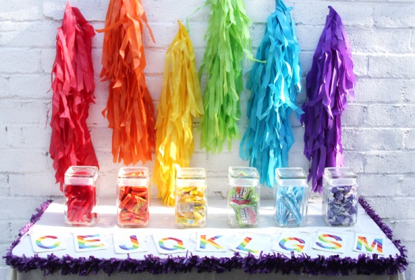 DIY-Rainbow-Candy-Bar1-600x405